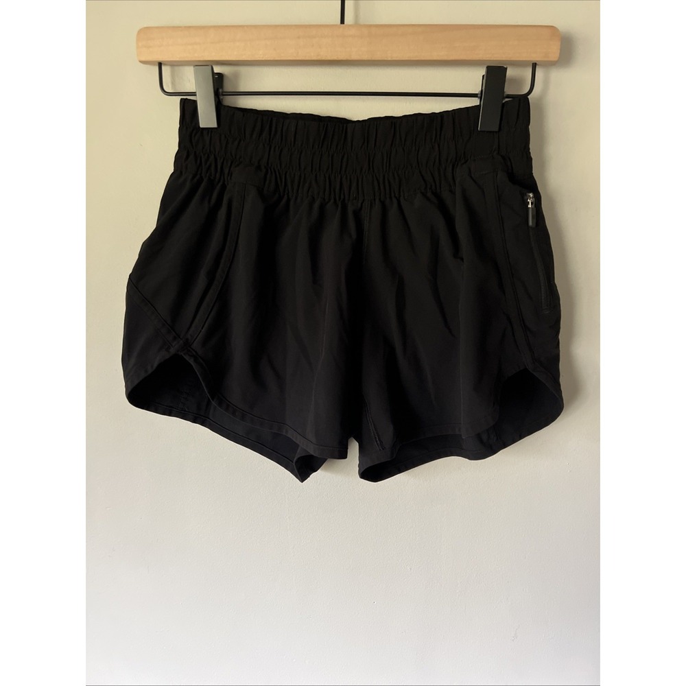 Lululemon Shorts Tracker Short V 4" w/Zipper Pocket Running Women's Size 4